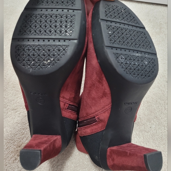 GEOX Heeled Bootie - Garnet, size US 9.5 - Picture 9 of 10